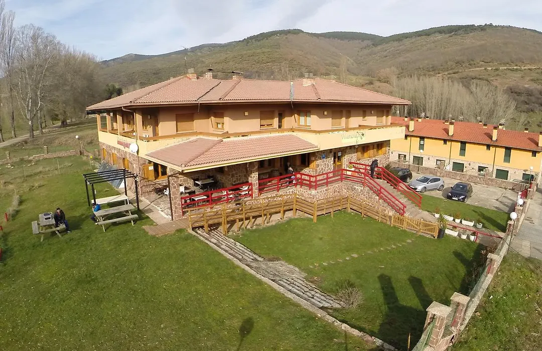 Hotel Villaneila-1